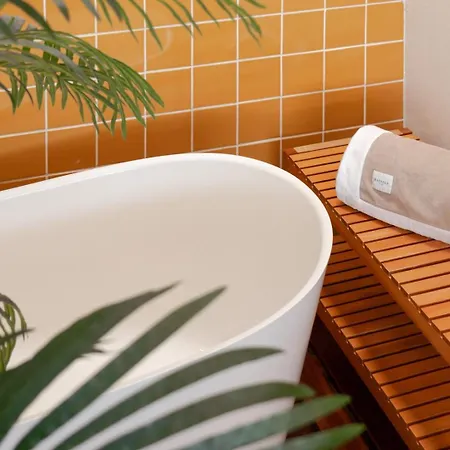 Canaryislandshost L Pausa