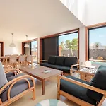 Canaryislandshost L Pausa Villa Costa Teguise