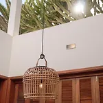 Canaryislandshost L Pausa