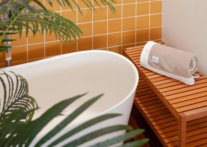 Canaryislandshost L Pausa