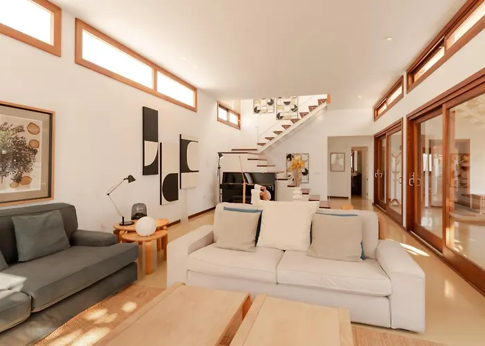 Canaryislandshost L Pausa