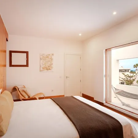 Canaryislandshost L Pausa Costa Teguise