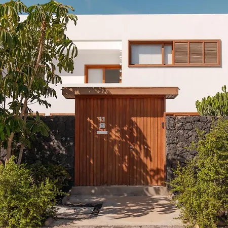 Canaryislandshost L Pausa * コスタ・テギセ