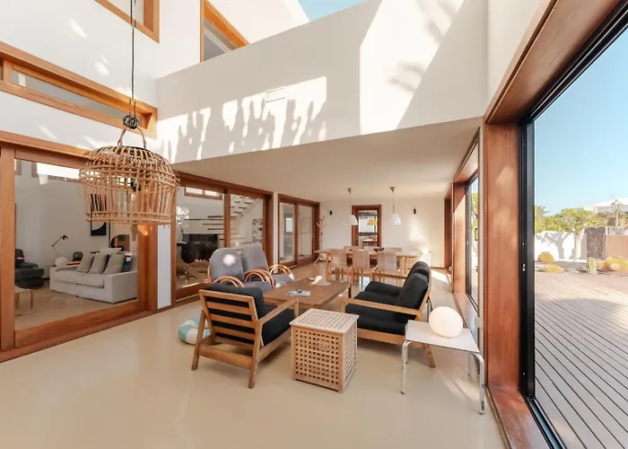 Canaryislandshost L Pausa Villa Costa Teguise