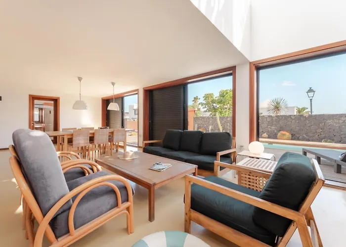 Canaryislandshost L Pausa Villa Costa Teguise