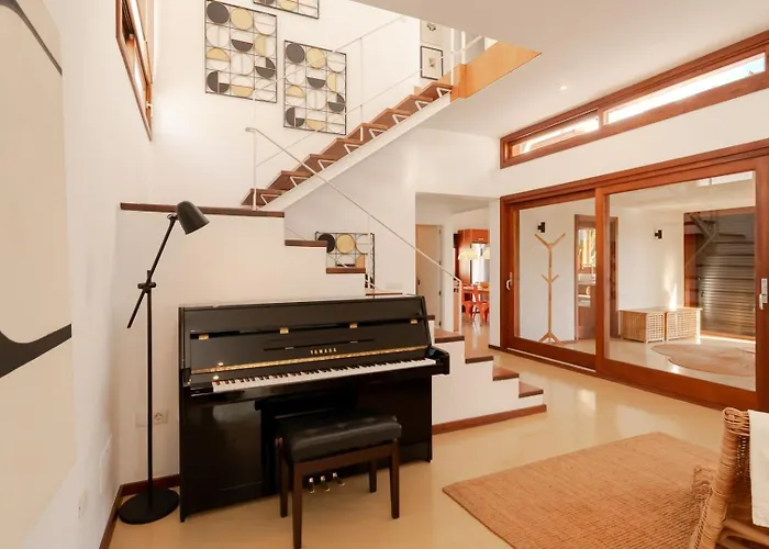 Canaryislandshost L Pausa * Costa Teguise