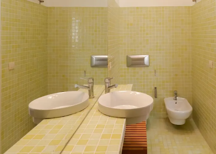 Canaryislandshost L Pausa